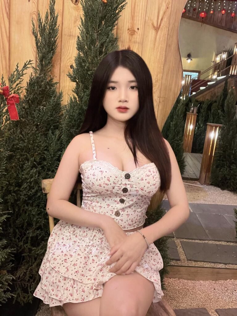 Ảnh Gái Đẹp Ngày Xuân Vẻ Đẹp Hình Thể Và Sức Hút Của Phụ Nữ Tự Tin Và Quyến Rũ